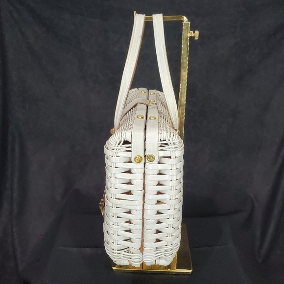 Vintage White Wicker Purse Leather Handles & Accents Made in Hong Kong - Picture 3 of 16